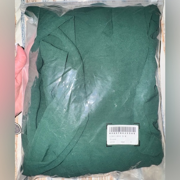 Wide leg Jumpsuit - Picture 2 of 4